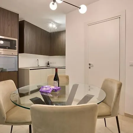 Luxury & 2 Min Away * Saint Julian's