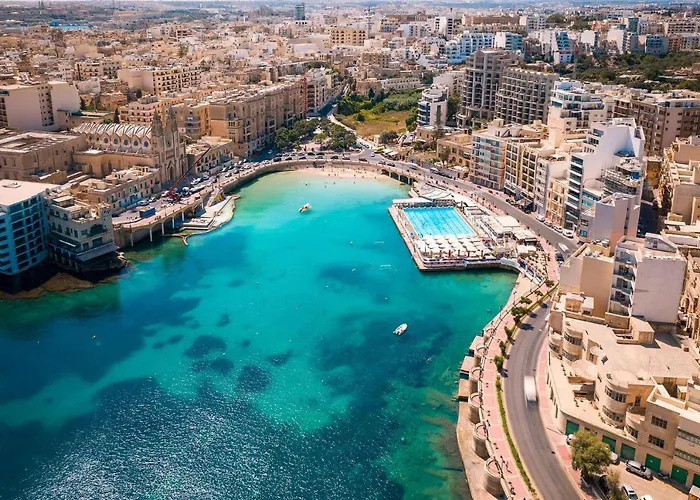 Апартаменты Luxury & 2 Min Away